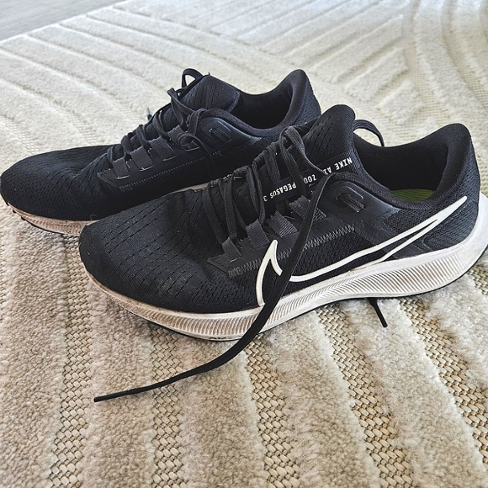 Nike Black and White Running Shoes